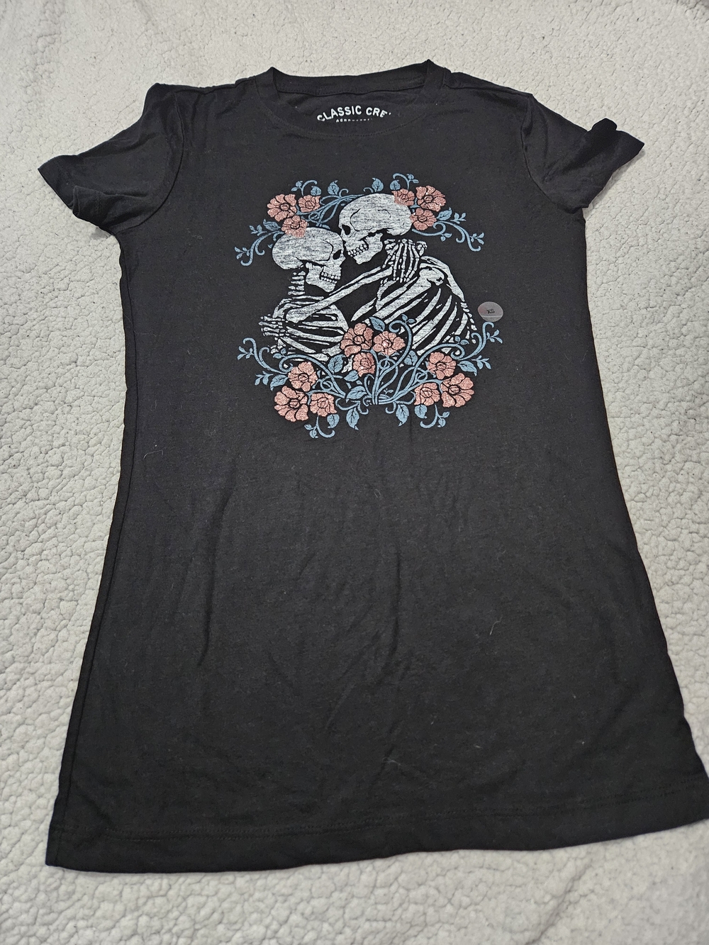 Aeropostale Black Graphic Tee with Blue and Pink Floral Skulls